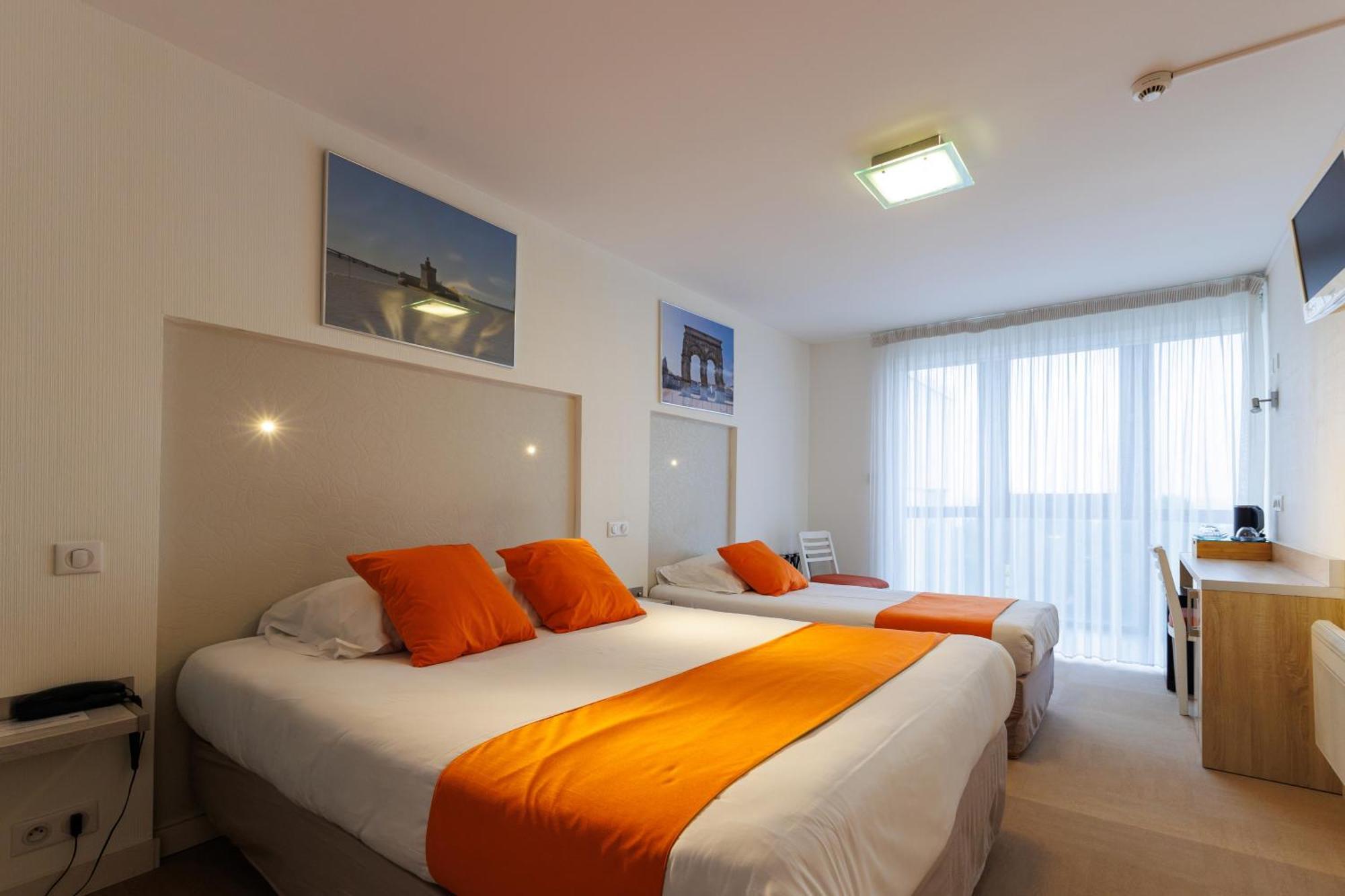 Hotel Le Rochelois 3*